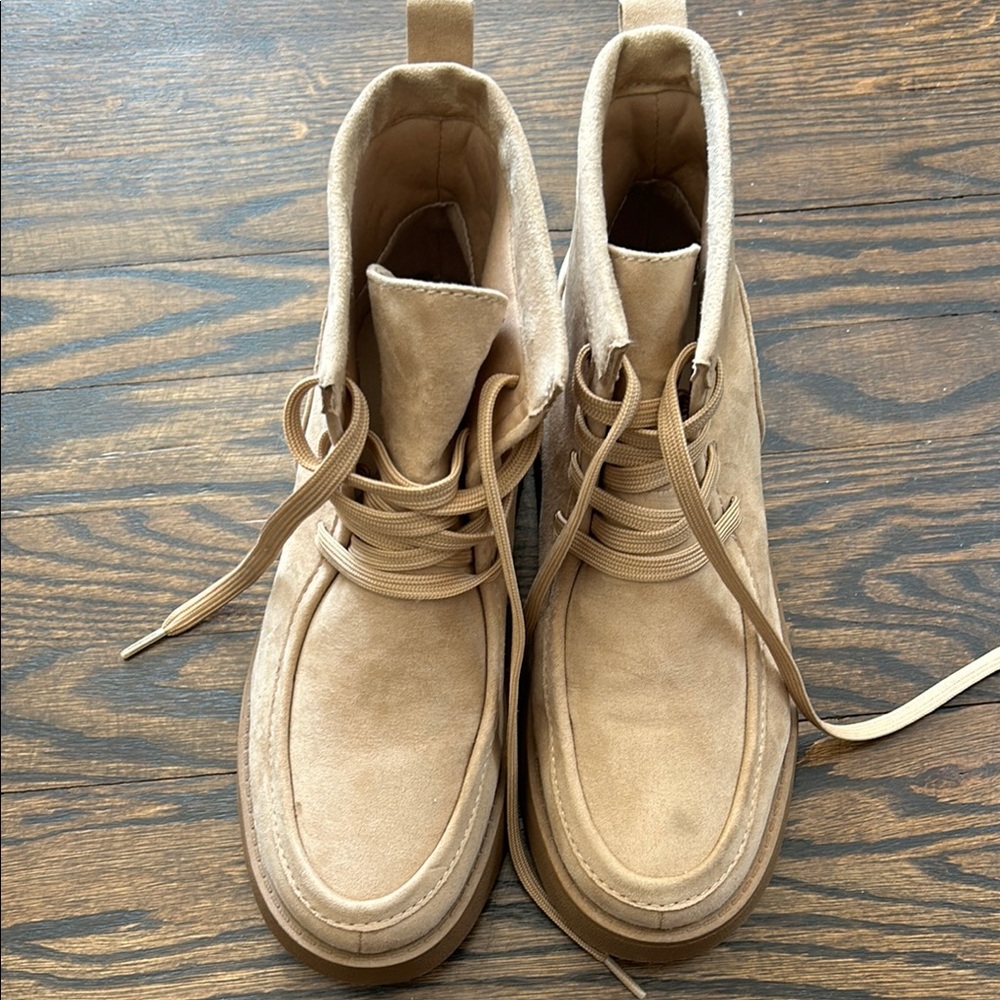 Old Navy Tan Wedge Shoes Suede Style